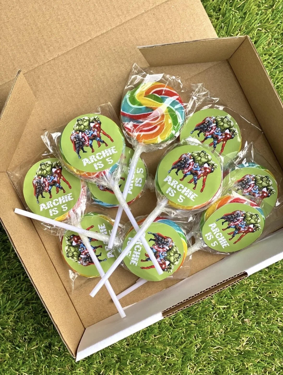 Avengers Superhero Green Personalised Birthday Lollipop 10 pack