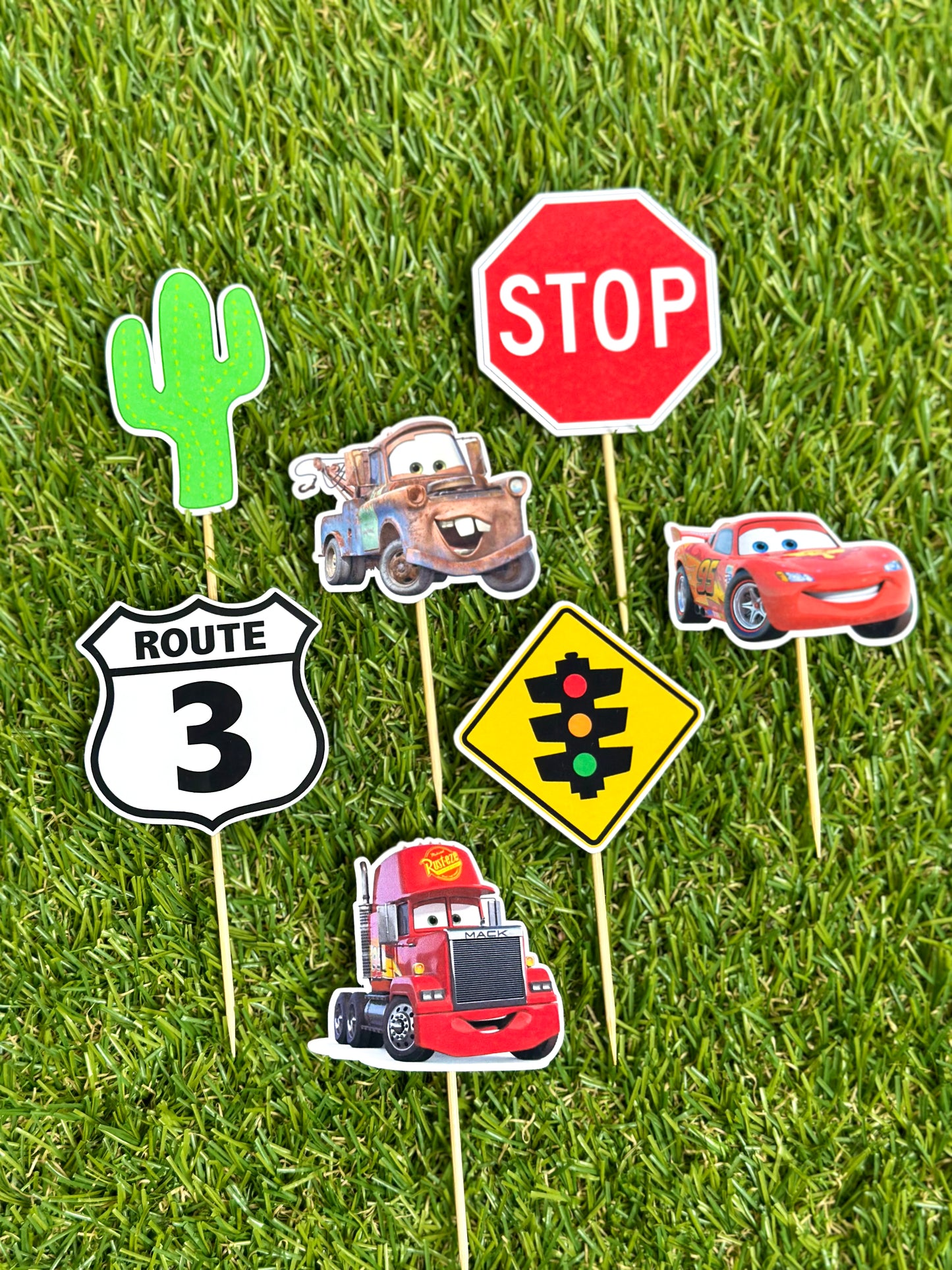 Cars Lightning McQueen Cake Cupcake Topper Set x 7