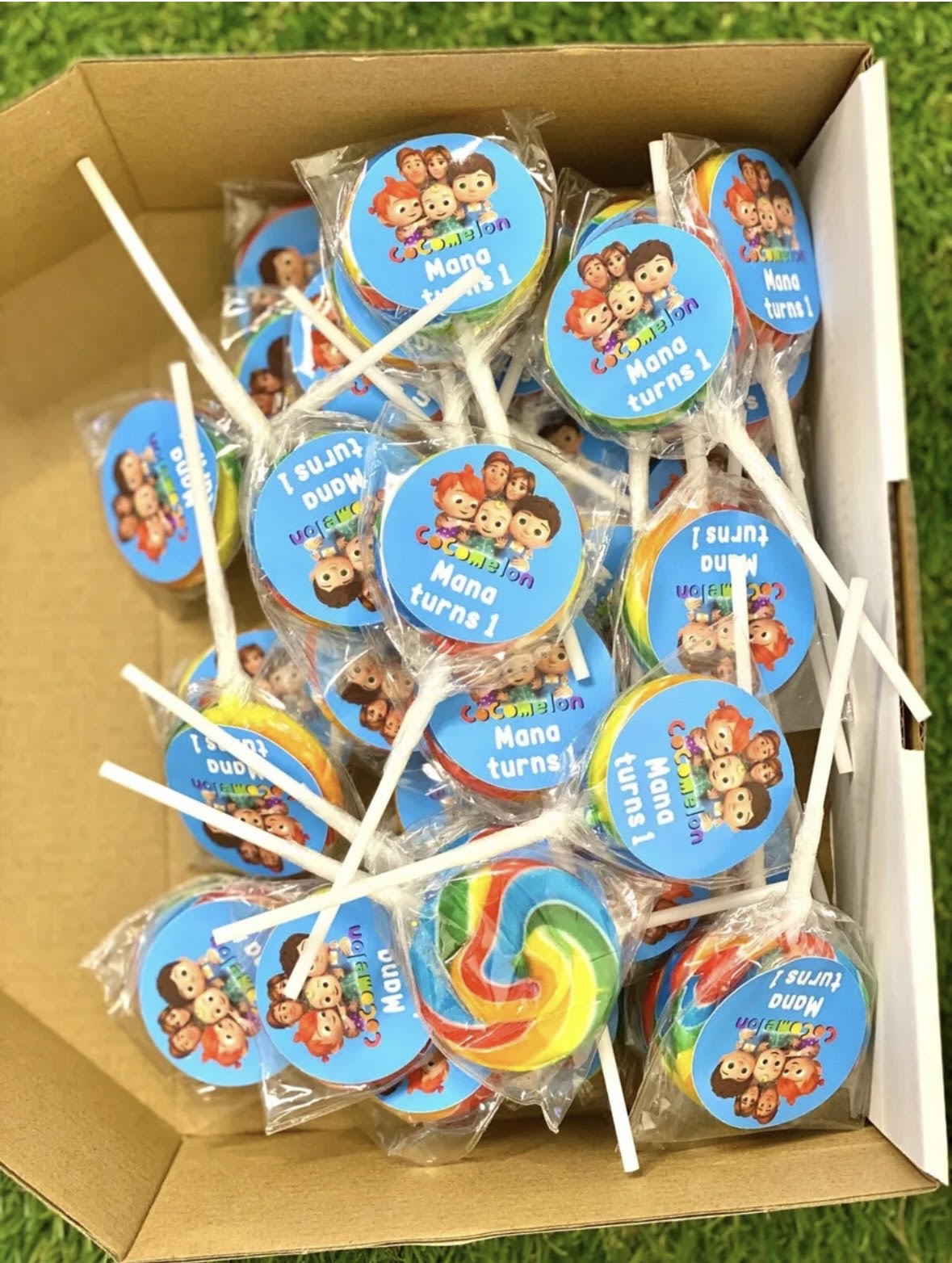 Cocomelon Blue Personalised Birthday Lollipop 10 pack