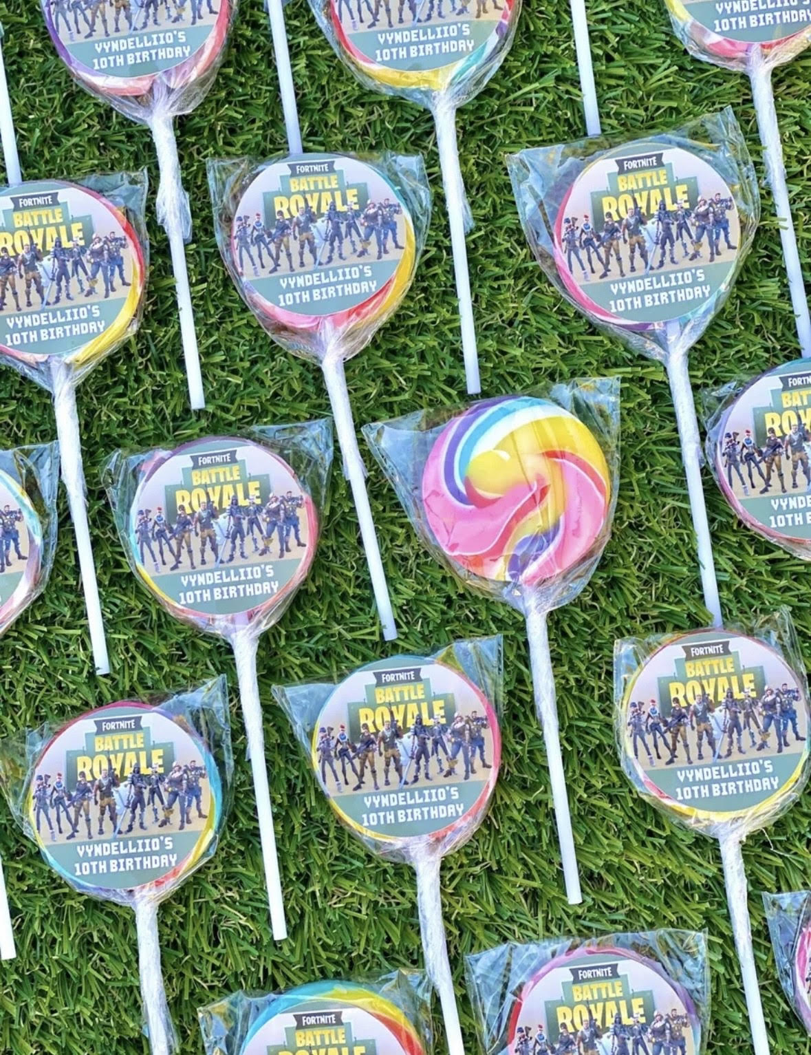 Fortnite Personalised Birthday Lollipop 10 pack