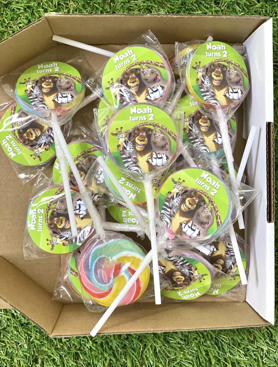 Madagascar Personalised Birthday Lollipop 10 pack