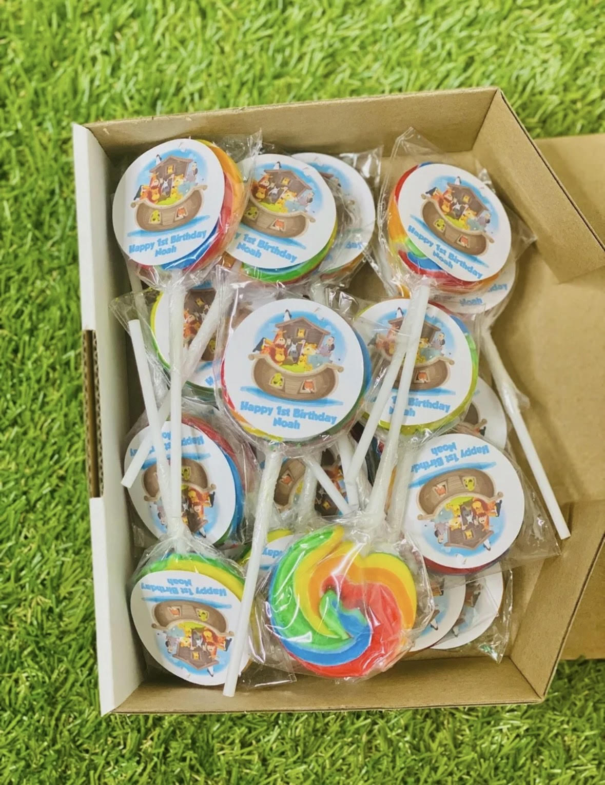 Noah's Ark Personalised Birthday Lollipop 10 pack